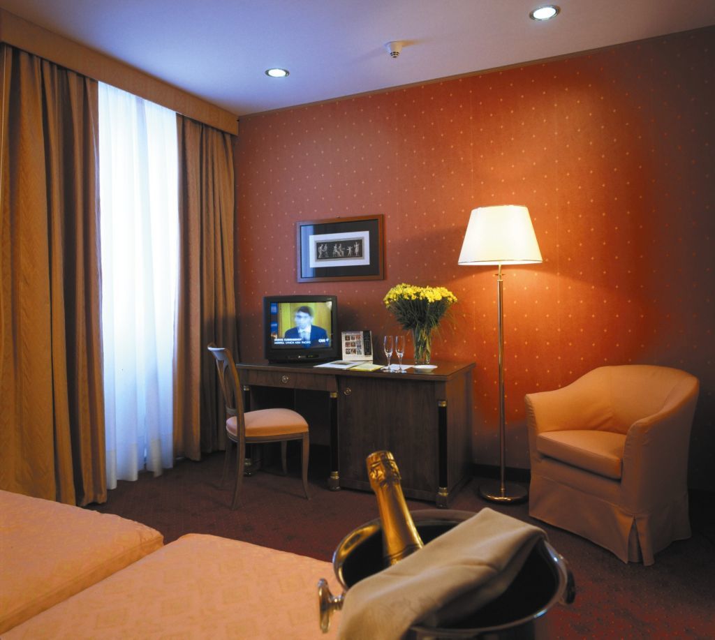 Hotel Ramada By Wyndham Napoli Camera foto
