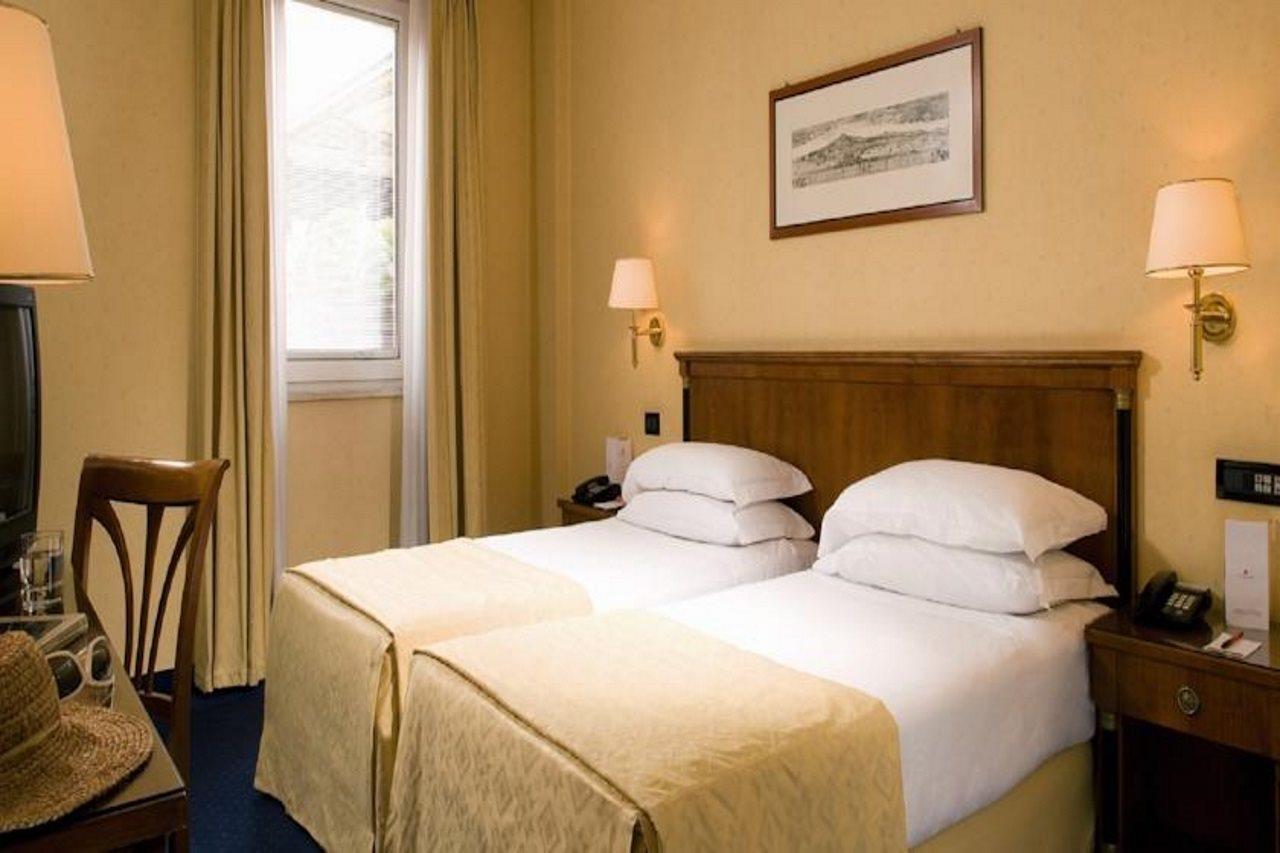 Hotel Ramada By Wyndham Napoli Camera foto