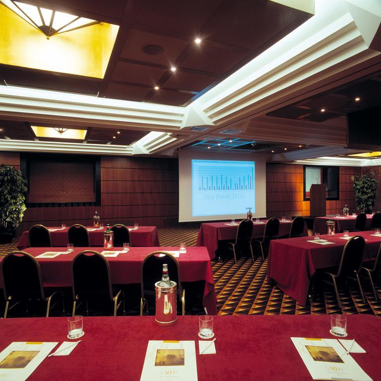 Hotel Ramada By Wyndham Napoli Esterno foto