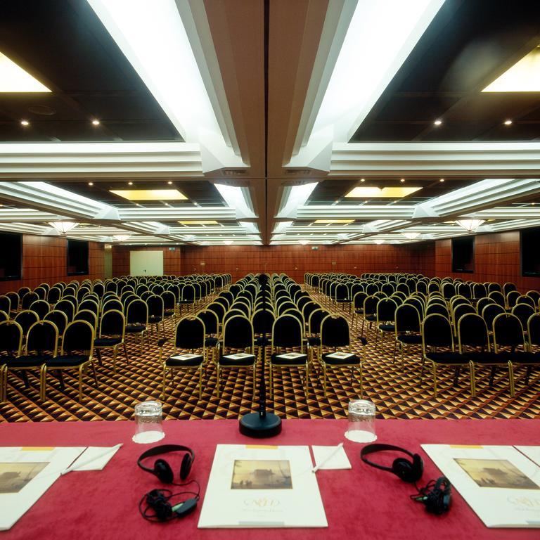 Hotel Ramada By Wyndham Napoli Esterno foto