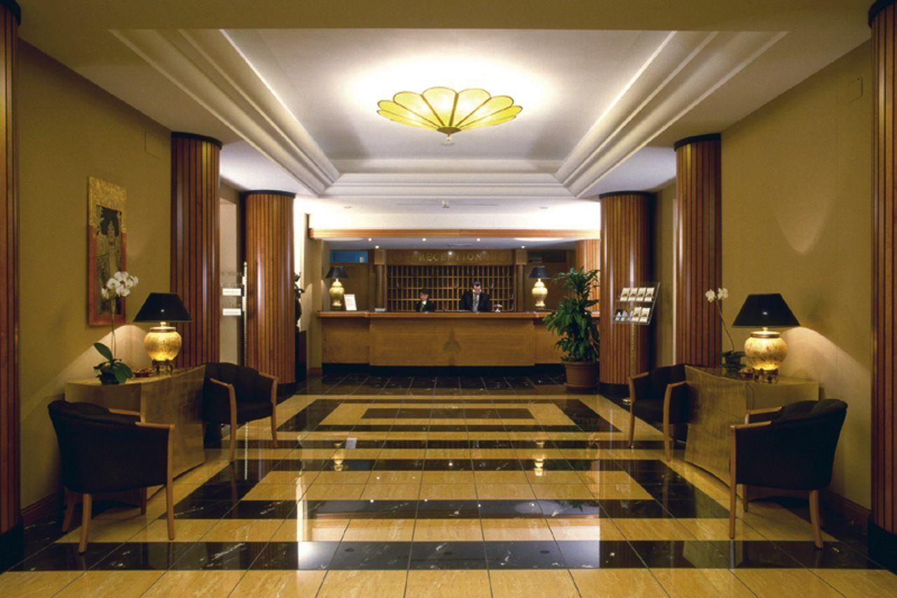 Hotel Ramada By Wyndham Napoli Esterno foto
