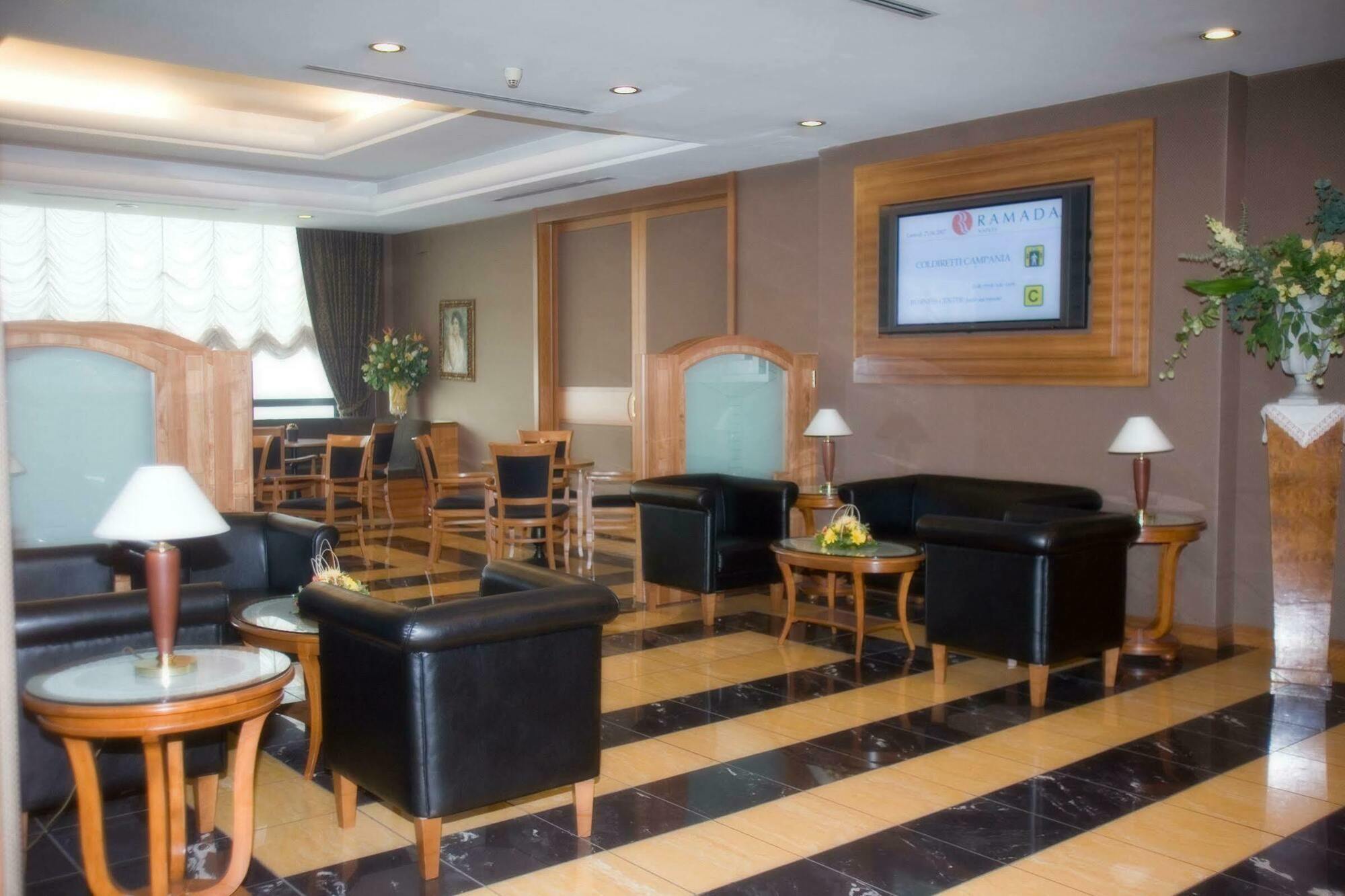 Hotel Ramada By Wyndham Napoli Esterno foto